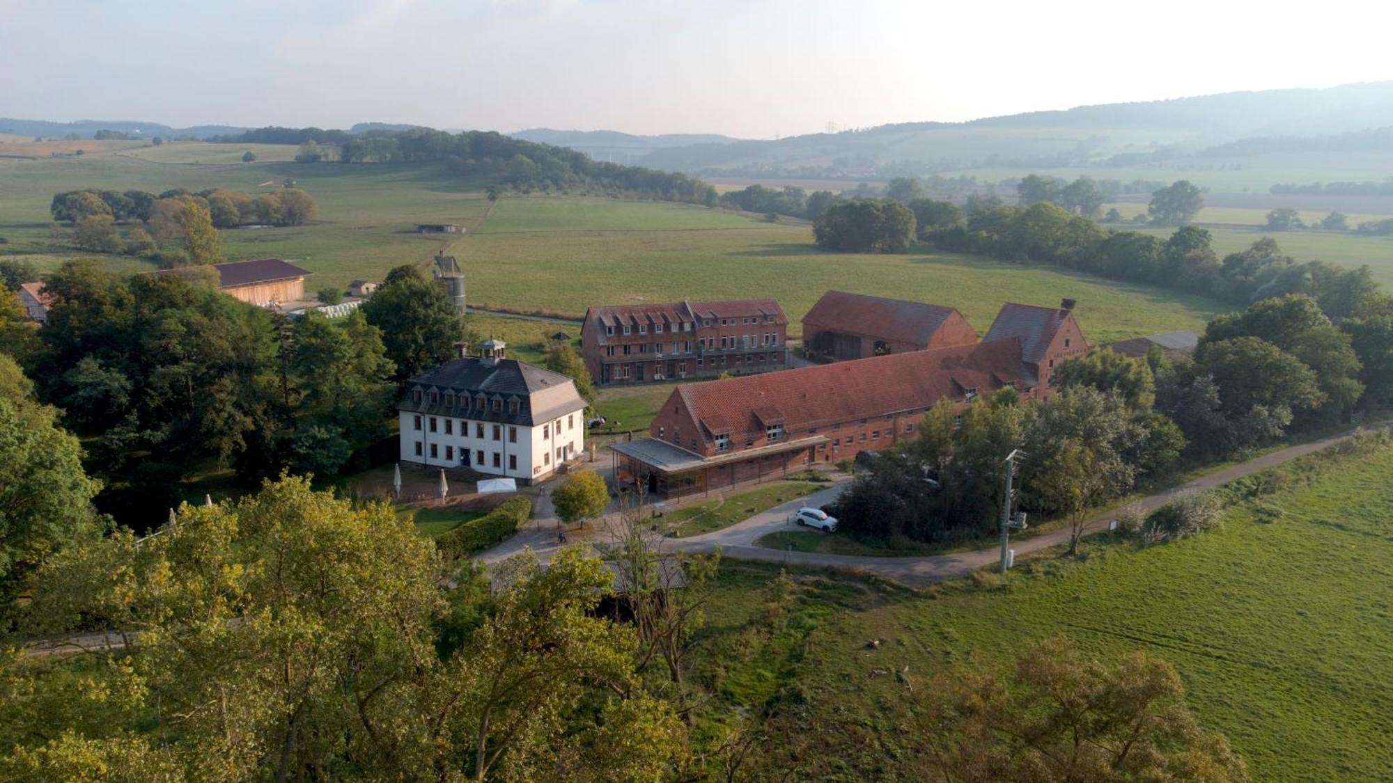Biohotel Stiftsgut Wilhelmsgluecksbrunn Creuzburg Exterior foto