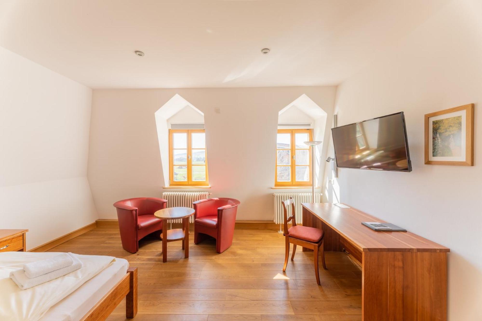 Biohotel Stiftsgut Wilhelmsgluecksbrunn Creuzburg Exterior foto